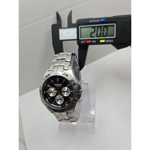 Fossil BQ-9404 Red Black Dial Day Date Watch Stainless Steel 10 ATM New Battery - Picture 6 of 11